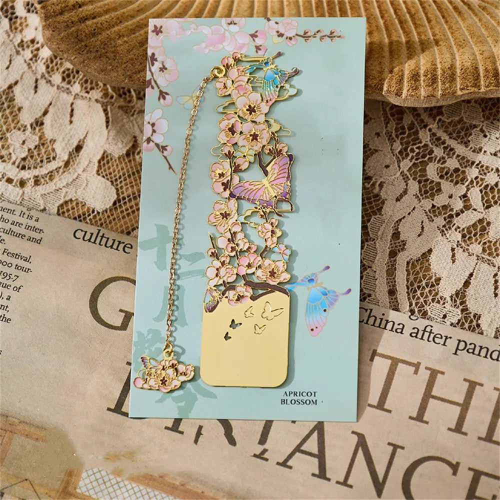Retro Chinese Floral Metal Bookmark