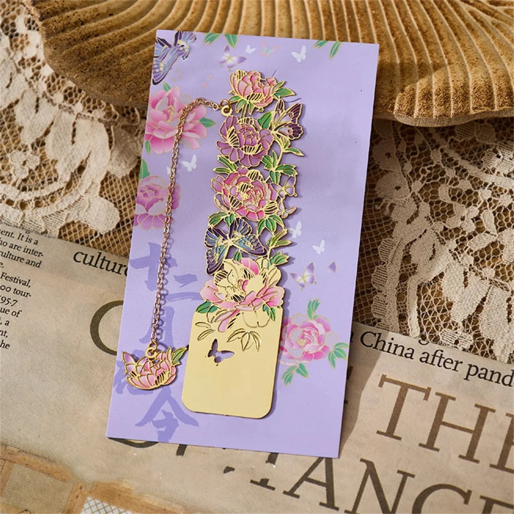 Retro Chinese Floral Metal Bookmark