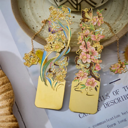 Retro Chinese Floral Metal Bookmark