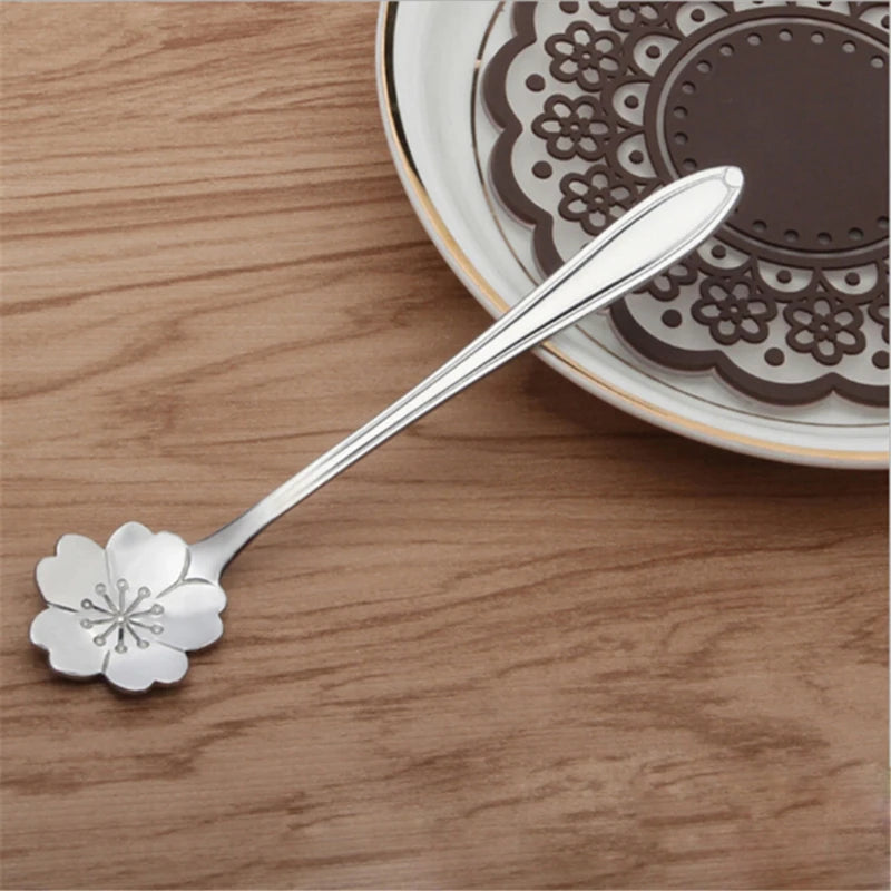 Stainless Steel Flower Spoon Set (8pcs)