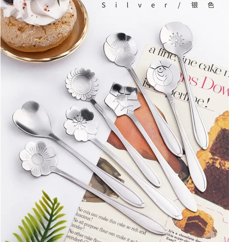 Stainless Steel Flower Spoon Set (8pcs)