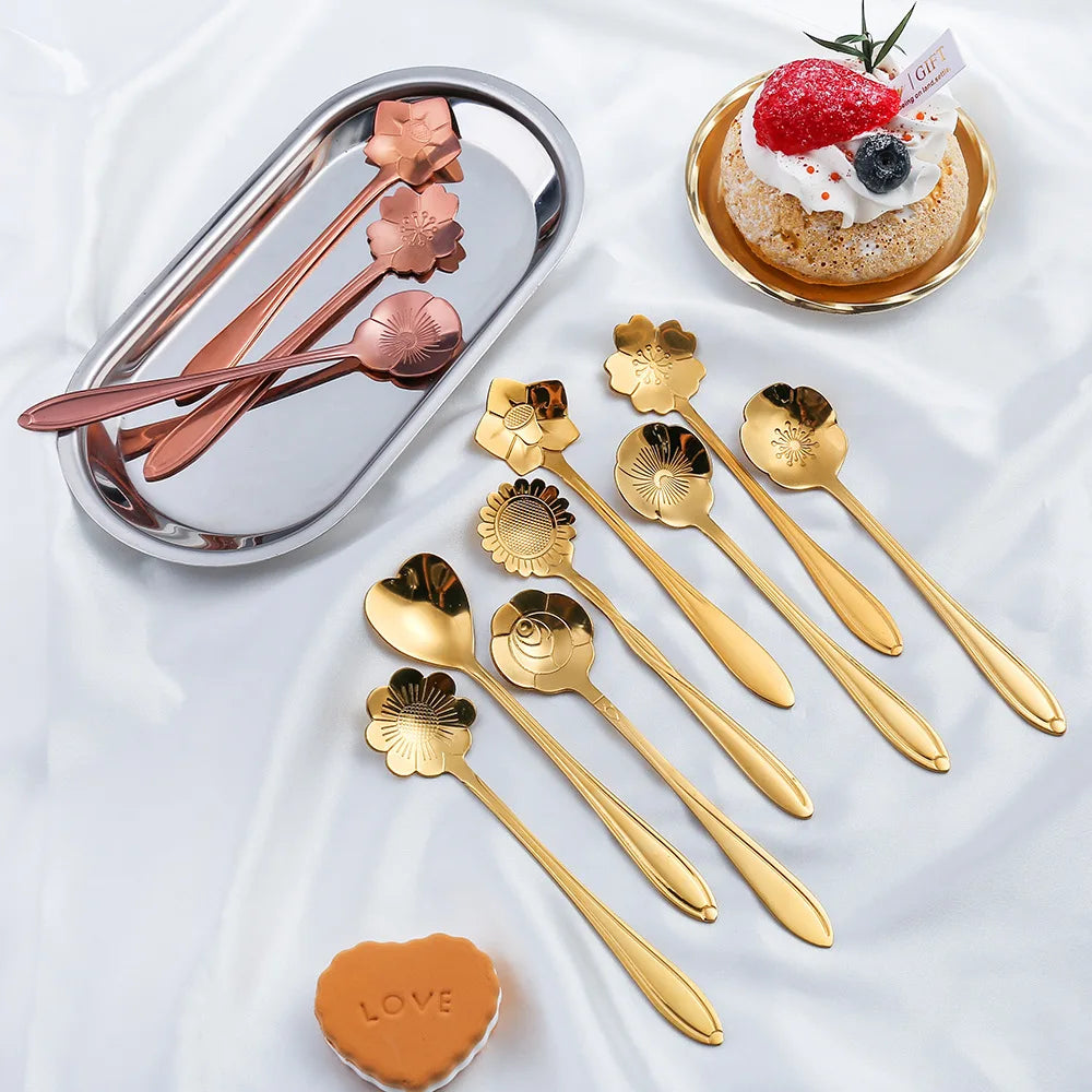 Stainless Steel Flower Spoon Set (8pcs)
